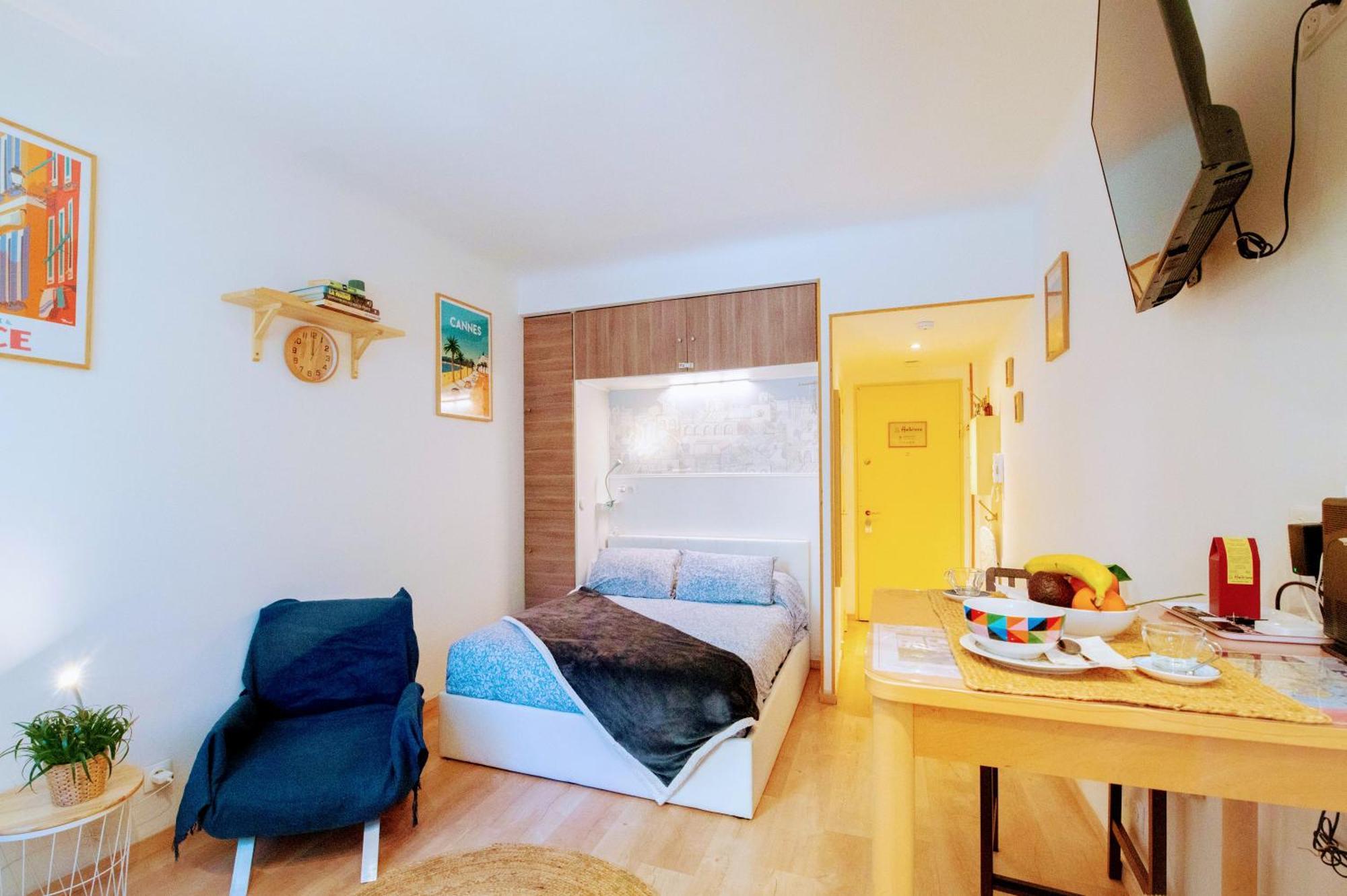 Haliviera - Golden Square, 1Min From Beach Apartment Nice Luaran gambar